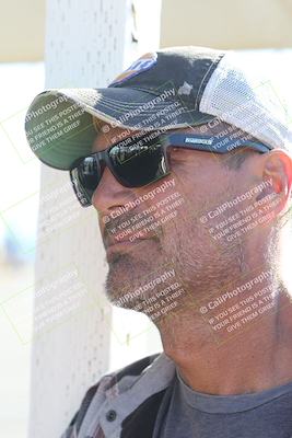 media/Jan-15-2026-Racers Edge (Thu) [[dfebeb70ab]]/1-Around the Pits-Track Walk/